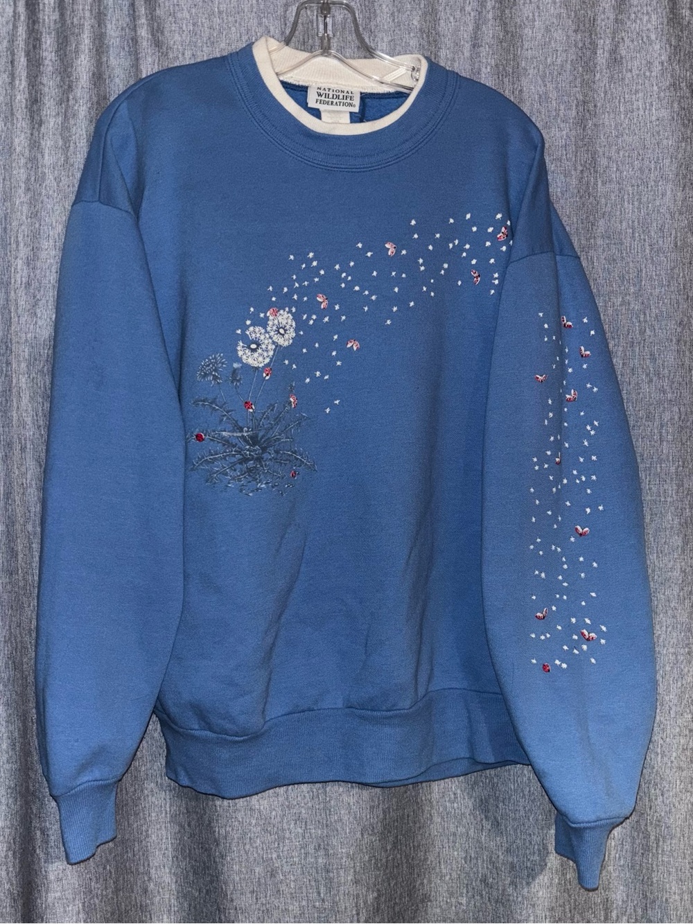 Vintage 90s Sweatshirt Blue Floral Dandelion Whisps with Ladybugs